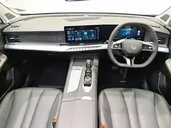 New MG MGS9 299 HP (219 kW) 2026 White SUV