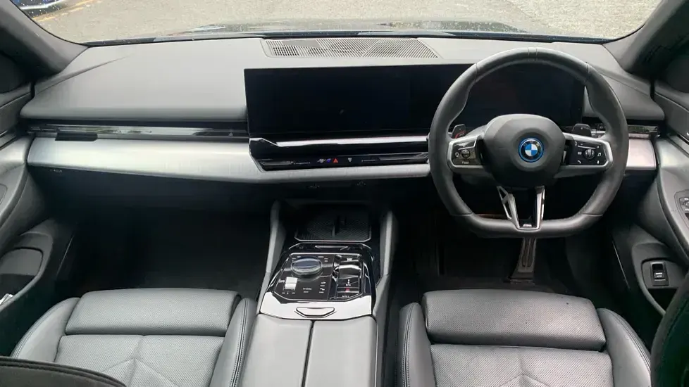 Used BMW 530e M Sport 295 HP (216 kW) 2025 Grey Estate