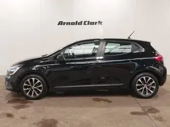 Used Renault Clio Iconic 90 HP (66 kW) 2021 Black Hatchback