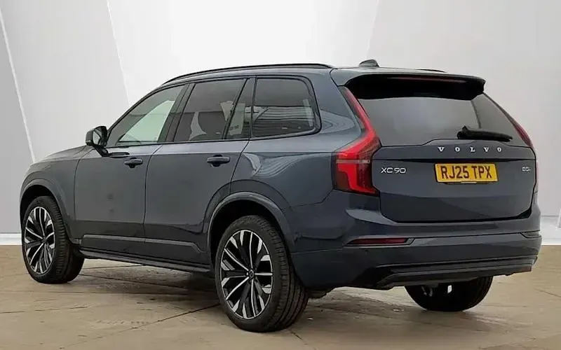 Used Volvo XC90 Ultra 250 HP (183 kW) 2025 Blue SUV