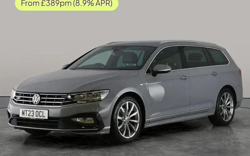 Used VW Passat R-line 150 HP (110 kW) 2023 Estate