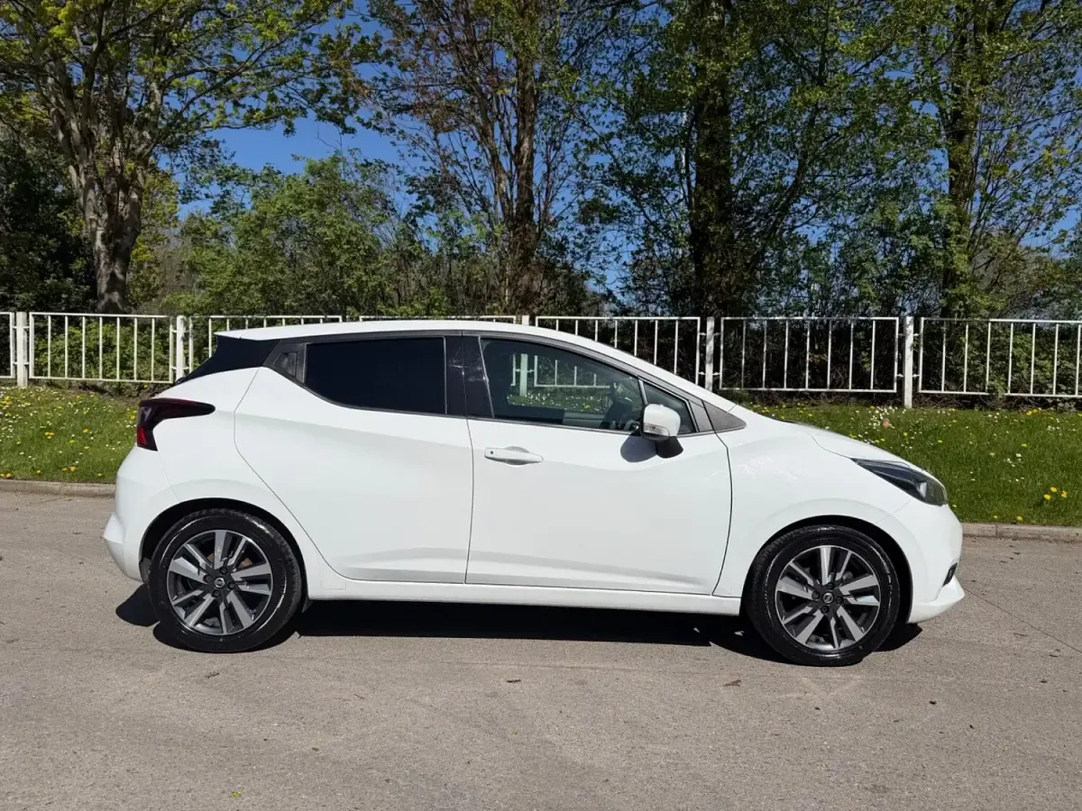 Used Nissan Micra Acenta 71 HP (52 kW) 2017 White Hatchback