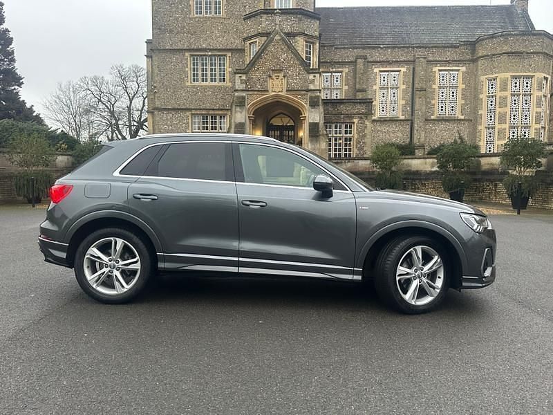 Usado Audi Q3 S-Line 2019 Gris SUV