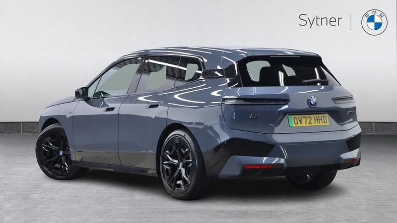 Usado BMW iX Comfort Edition 449 kW (611 CV) 2022 Gris SUV