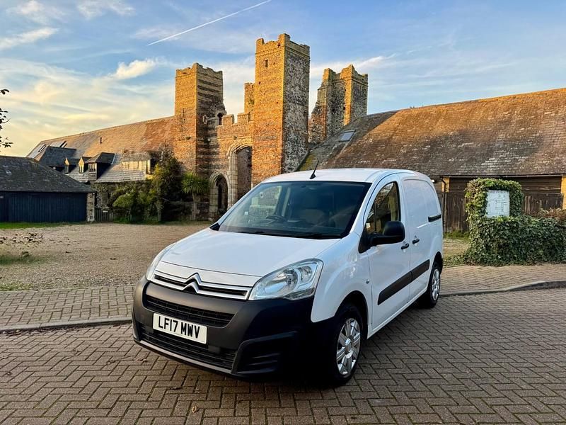 White Used 2017 Citroën Berlingo | £4,895 (Fair price) - Image 1/4