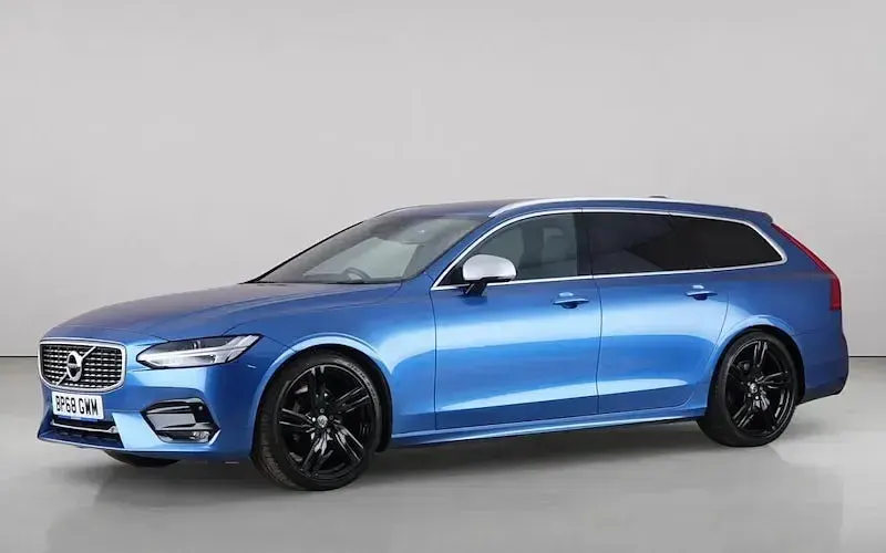 Used Volvo V90 R-Design 190 HP (139 kW) 2019 Blue Estate