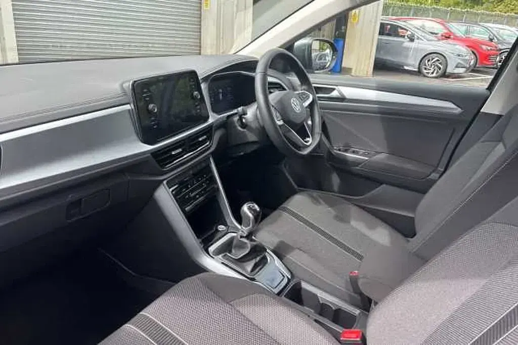 Used VW T-Roc 150 HP (110 kW) 2025 SUV