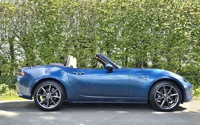 Begagnad Mazda MX5 Inclusive 160 HK (117 kW) 2018 Blå Cab