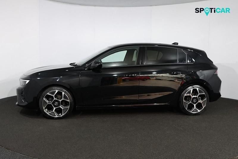 Used Vauxhall Astra Ultimate 131 HP (96 kW) 2024 Black Hatchback
