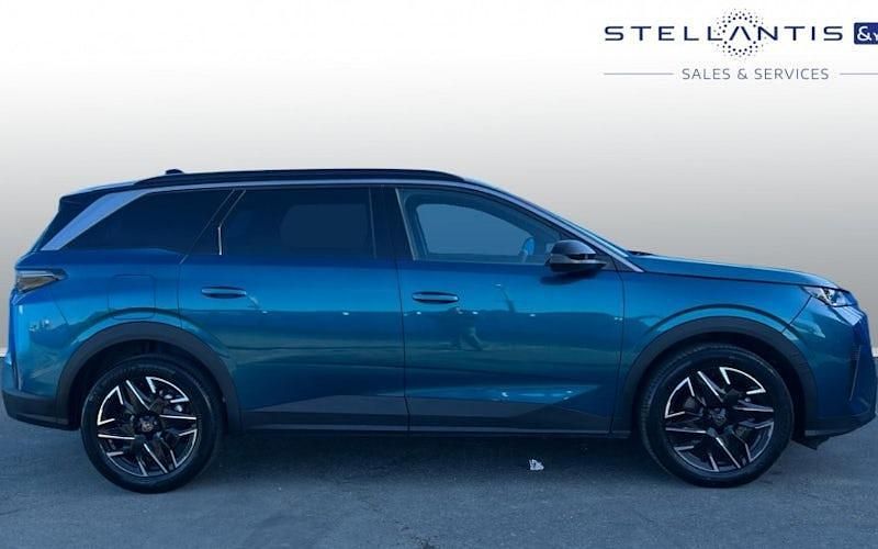 Used Peugeot 5008 GTi 136 HP (100 kW) 2025 Blue SUV