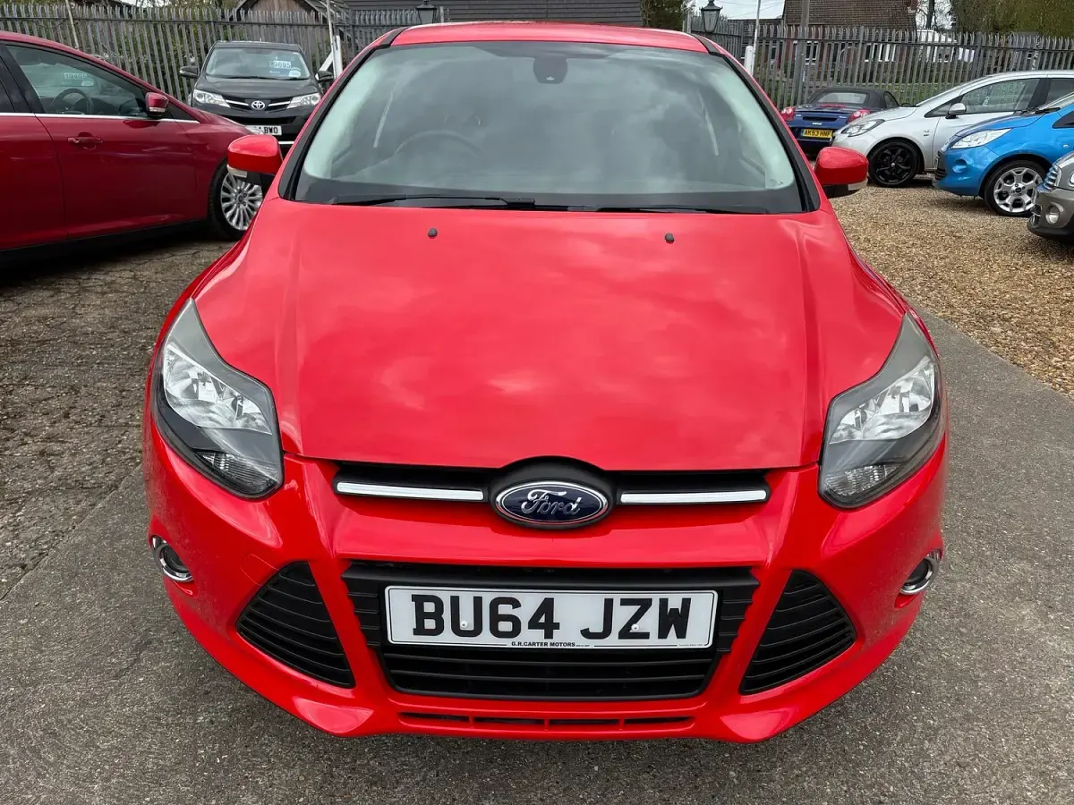 Used Ford Focus Zetec 2014 Red Hatchback
