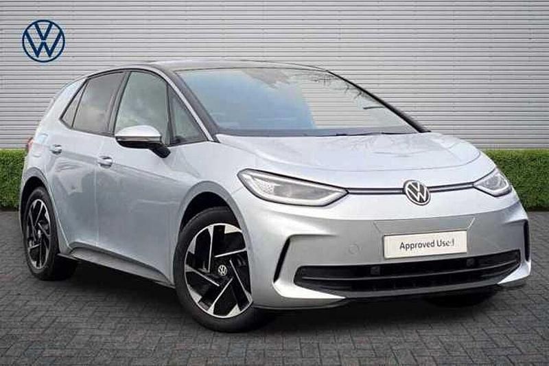 Used VW ID.3 Pro 150 kW (204 HP) 2025 Scale silver with solid black roof Hatchback