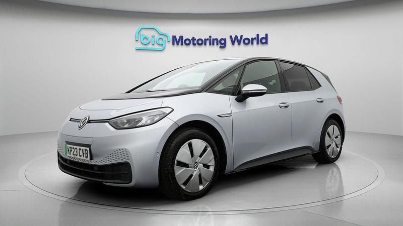 Used VW ID.3 Pro Performance 150 kW (204 HP) 2023 Silver Hatchback