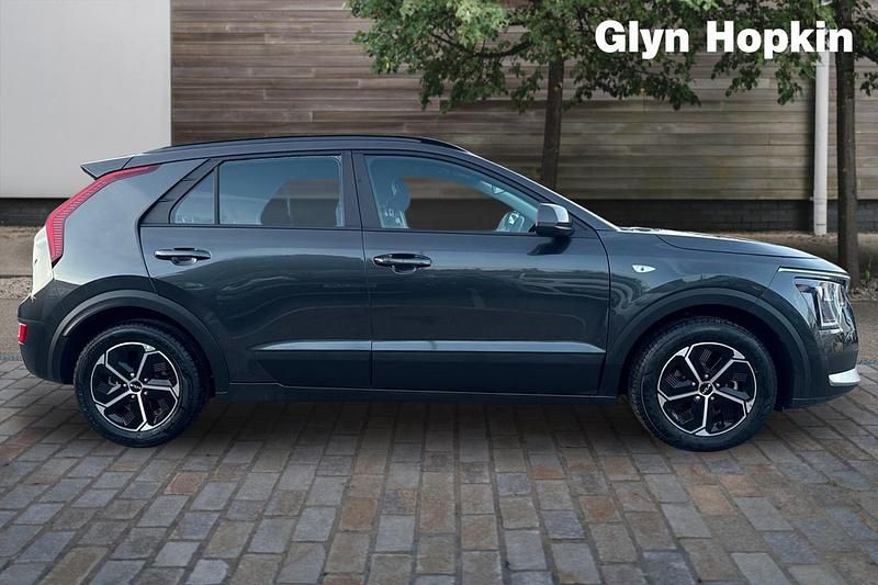 Used Kia Niro 2024 Grey SUV