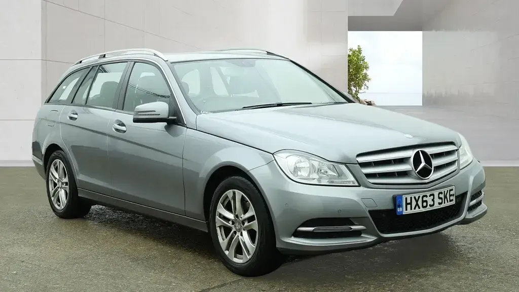 Used Mercedes C220 Executive 2013 Silver Estate