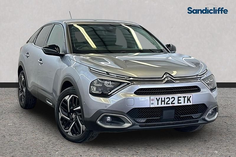 Used Citroën C4 Shine 110 HP (80 kW) 2022 Grey Hatchback