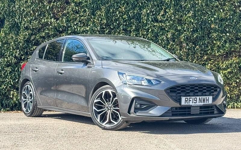 Used Ford Focus ST-Line X 125 HP (91 kW) 2019 Grey Hatchback