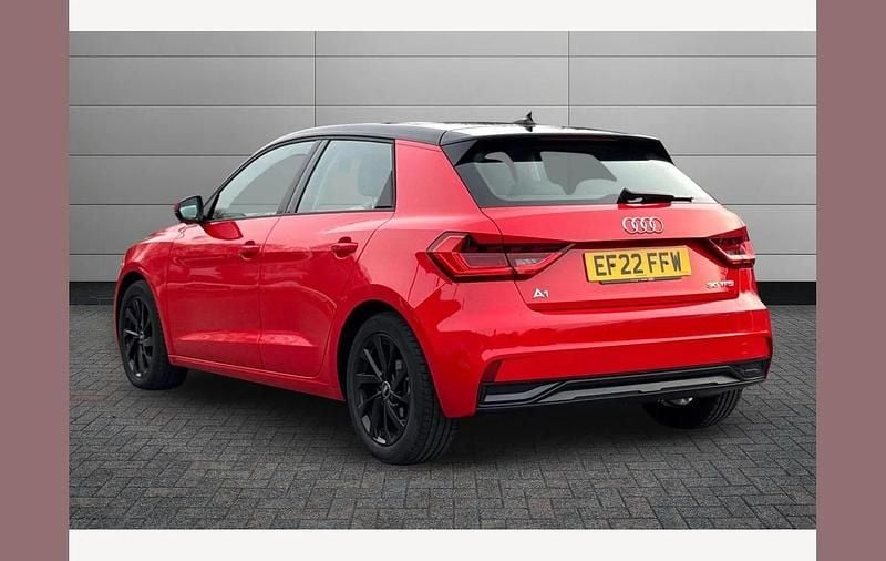 Usado Audi A1 Sport 108 HP (79 kW) 2022 Vermelho SUV