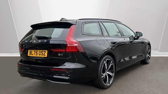 New Volvo V60 Plus 194 HP (142 kW) 2026 Estate