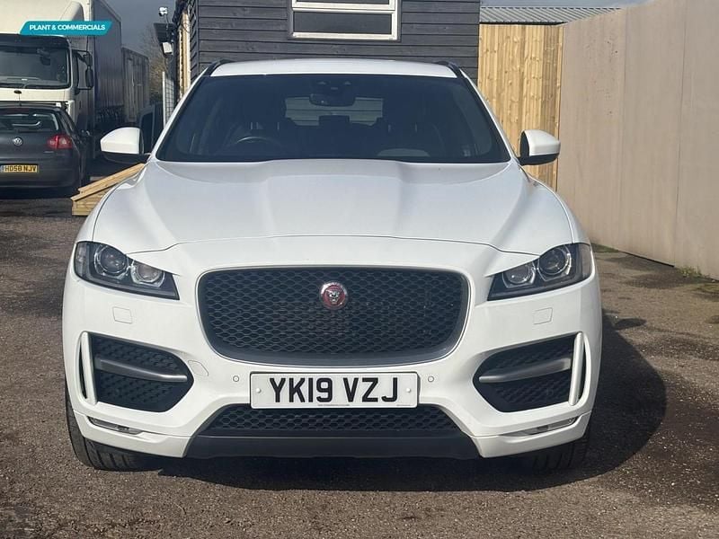 Used Jaguar F-Pace R-Sport 180 HP (132 kW) 2019 White SUV