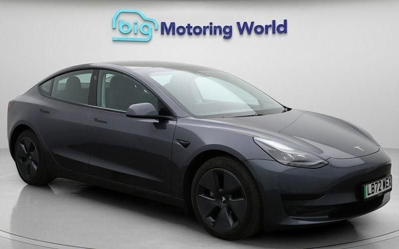 Grey Used 2022 Tesla Model 3 RWD Sedan | £18,300 (Fair price) - Image 1/4