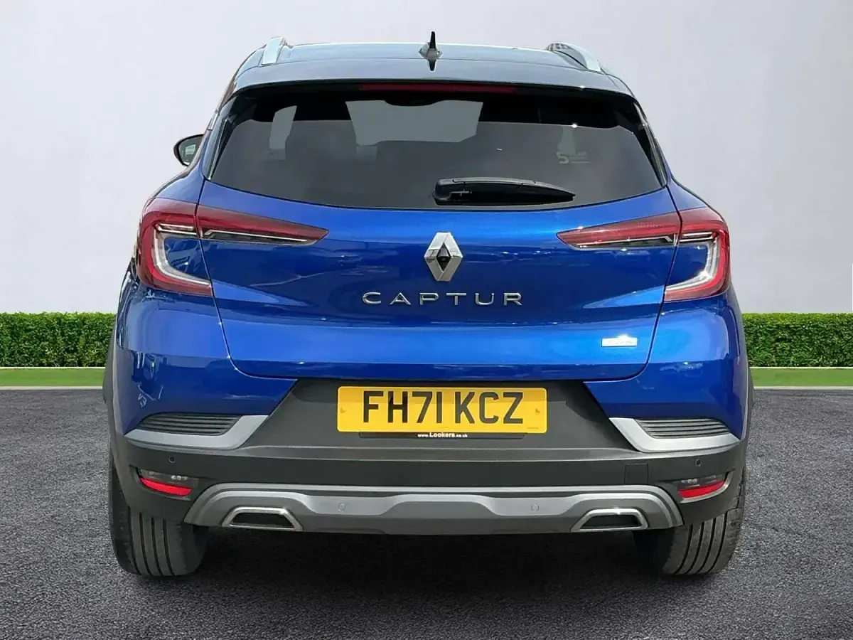 Used Renault Captur R.S. 140 HP (102 kW) 2021 Blue SUV