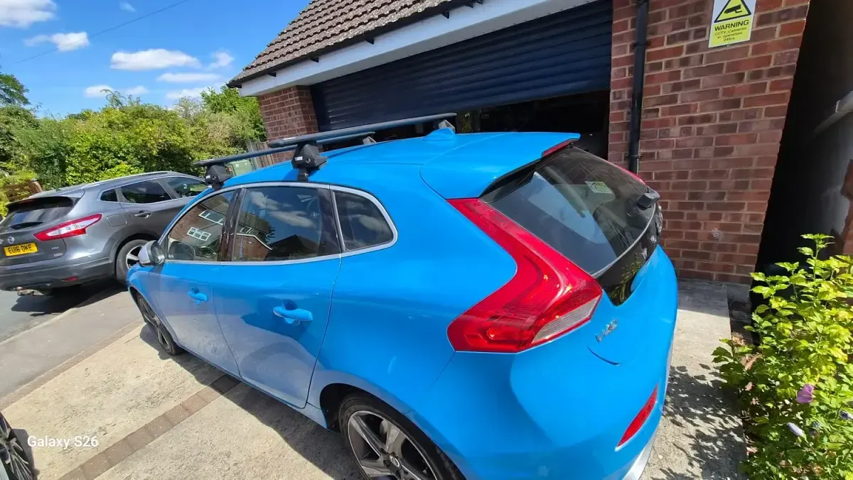 Used Volvo V40 R-Design 2016 Blue Hatchback