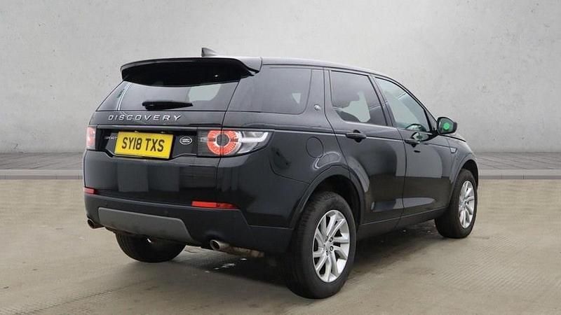 Used Land Rover Discovery Sport SE 180 HP (132 kW) 2018 Black SUV