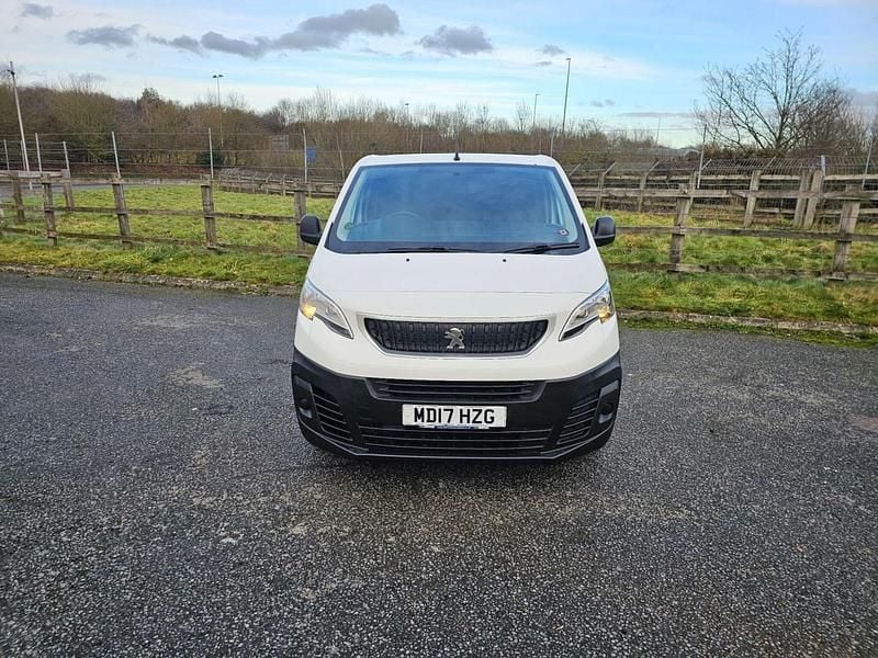 Used Peugeot Expert 2017 White Van