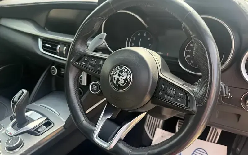 Used Alfa Romeo Stelvio Veloce 280 HP (205 kW) 2022 SUV