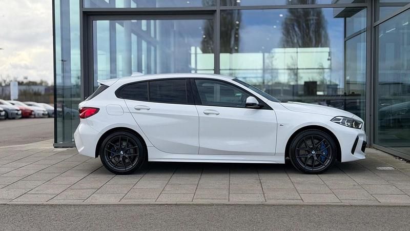 Used BMW 118 M Sport 134 HP (98 kW) 2024 White Hatchback