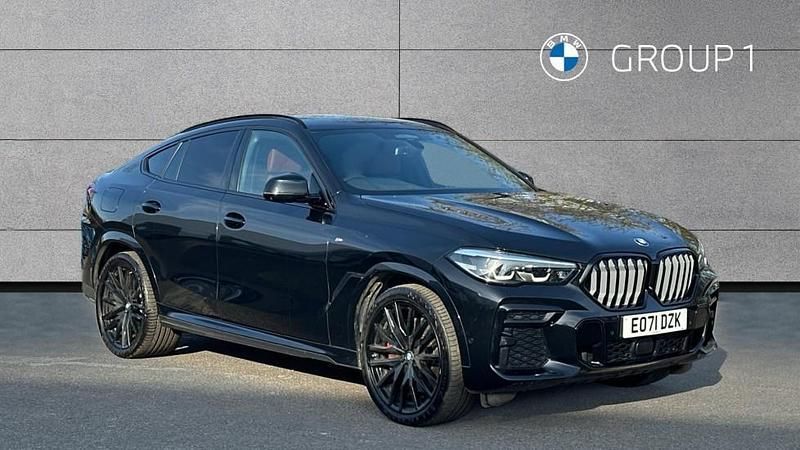 Black sapphire metallic paint Used 2021 BMW X6 M Sport SUV | £45,795 (Fair price) - Image 1/4