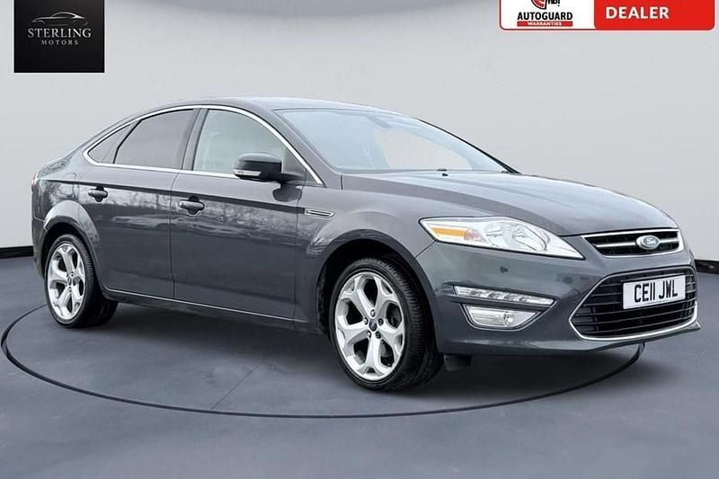 Used Ford Mondeo Titanium 163 HP (119 kW) 2011 Blue Hatchback