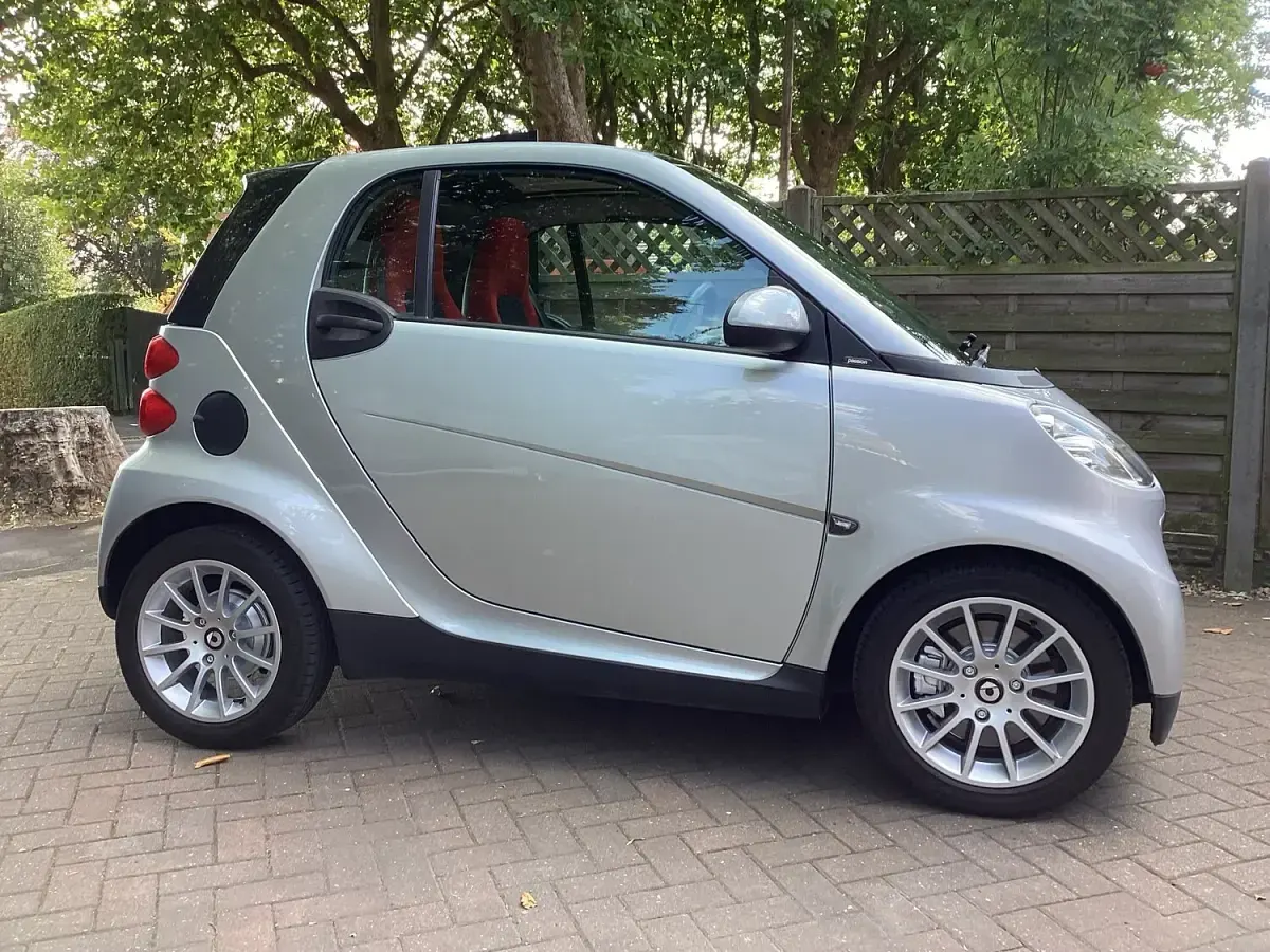 Used Smart ForTwo Coupé Passion 71 HP (52 kW) 2009 Silver Coupe