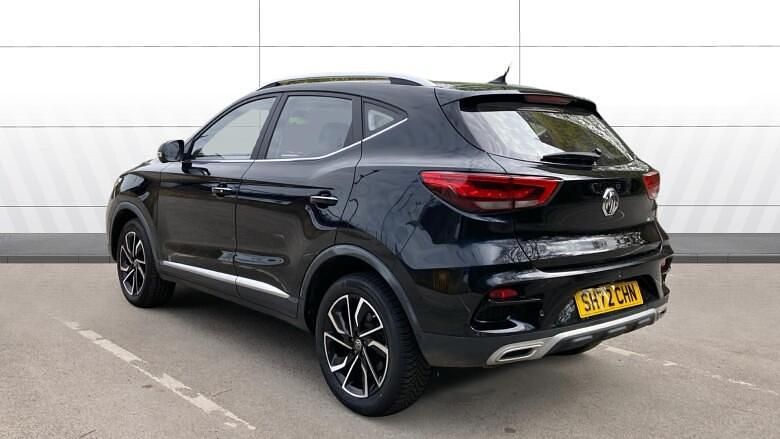 Usado MG ZS Exclusive 111 CV (81 kW) 2022 Negro SUV