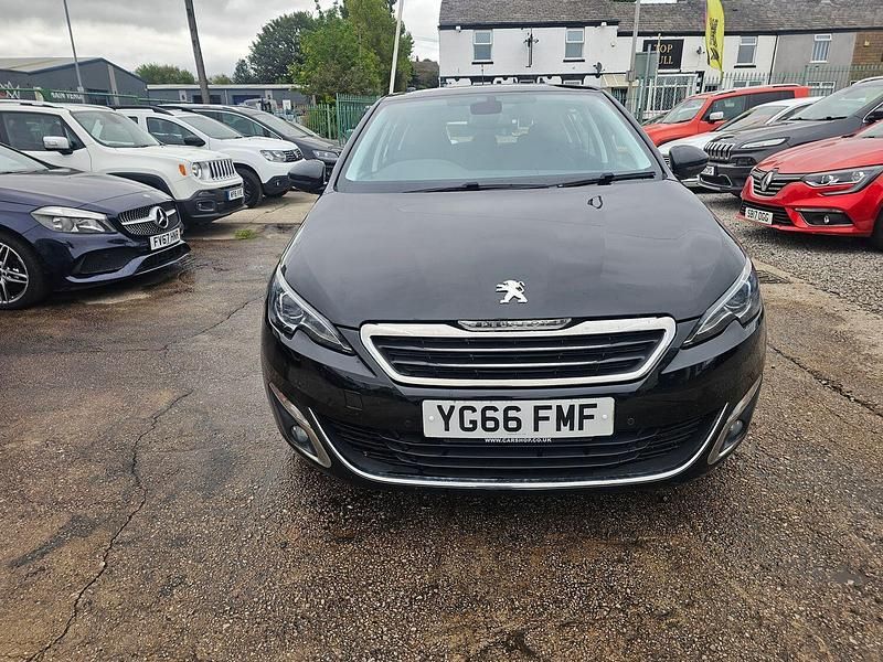 Black Used 2016 Peugeot 308 Allure Hatchback | £5,490 (Fair price) - Image 1/4