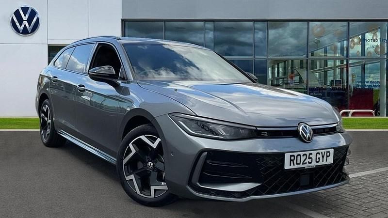 Diabase grey metallic Used 2025 VW Passat R-line Estate | £35,409 - Image 1/4