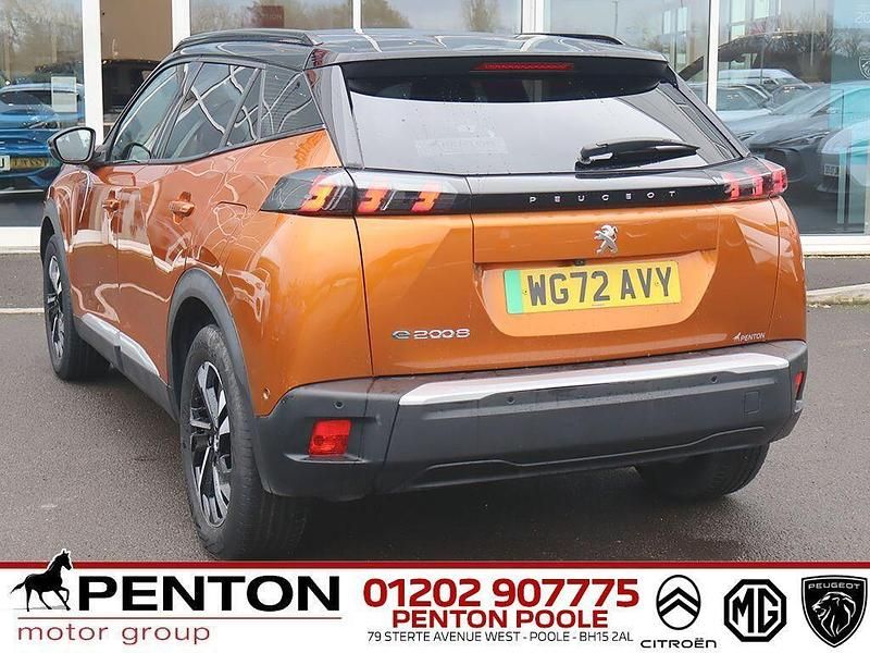 Used Peugeot e-2008 GT 100 kW (136 HP) 2022 Orange SUV