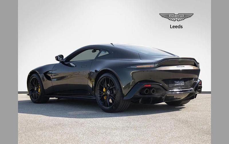 Used Aston Martin Vantage 502 HP (369 kW) 2021 Green Coupe