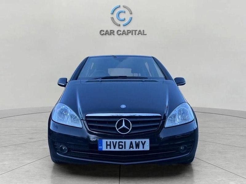 Used Mercedes A160 Classic 95 HP (69 kW) 2011 Black Hatchback
