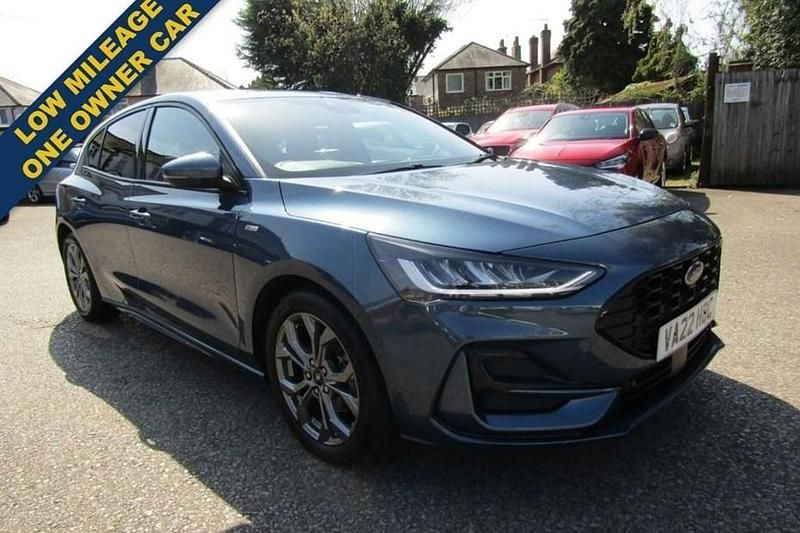 Used Ford Focus ST-Line 125 HP (91 kW) 2022 Blue Hatchback