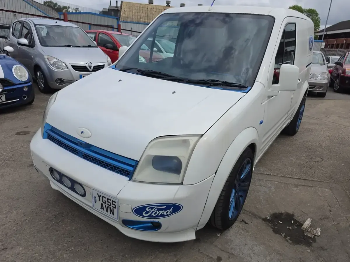 Used Ford Transit 75 HP (55 kW) 2005 White Van