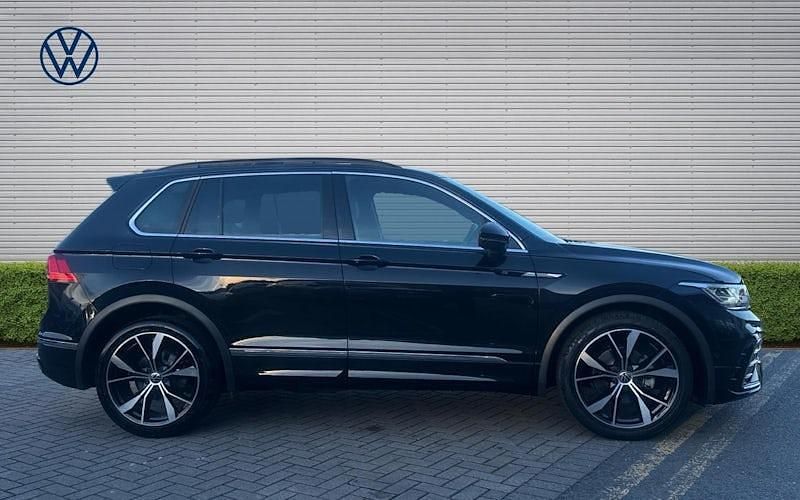 Used VW Tiguan R-line 150 HP (110 kW) 2023 SUV