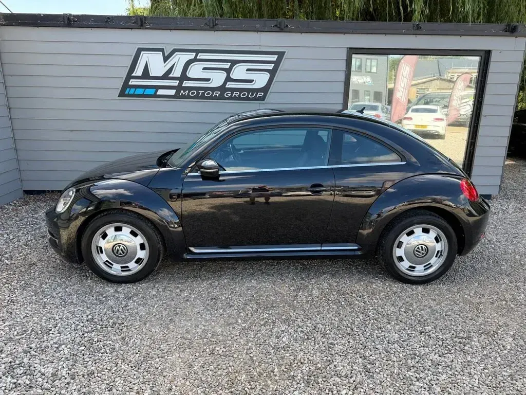 Used VW Beetle Design 108 HP (79 kW) 2015 Black Hatchback