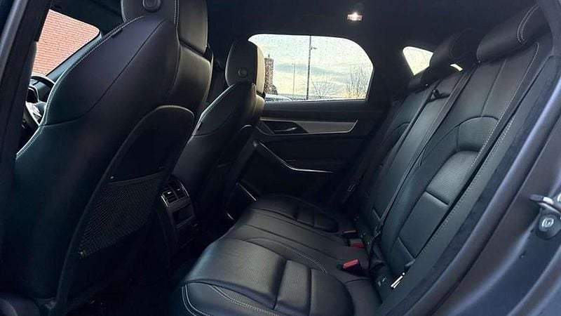 Used Jaguar F-Pace R-Dynamic 404 HP (297 kW) 2023 Blue SUV