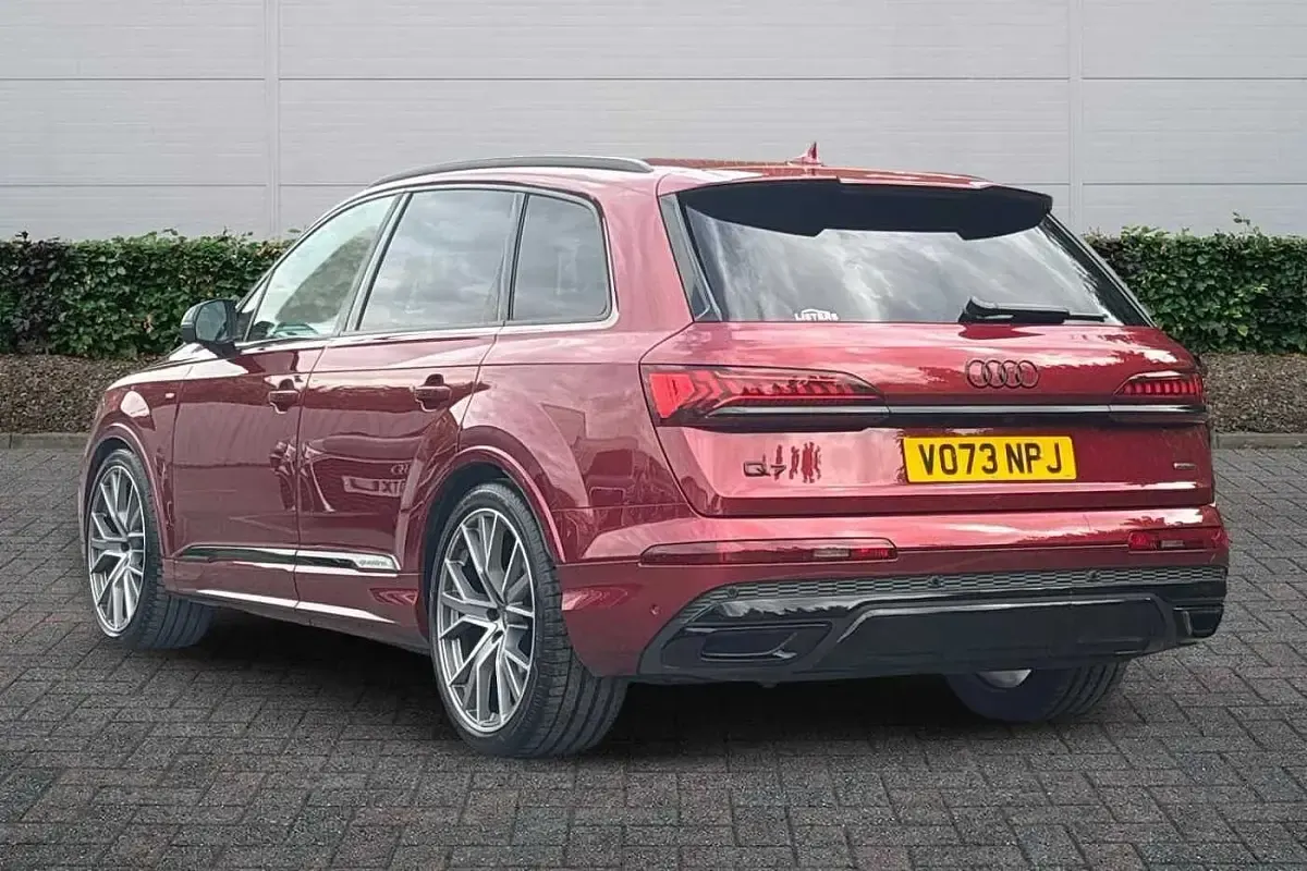 Used Audi Q7 2023 Red SUV