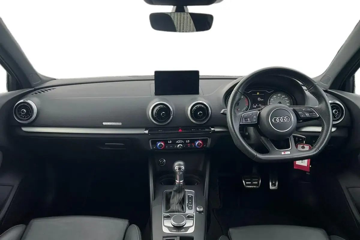 Used Audi A3 Advanced 220 HP (161 kW) 2019 Grey Sedan