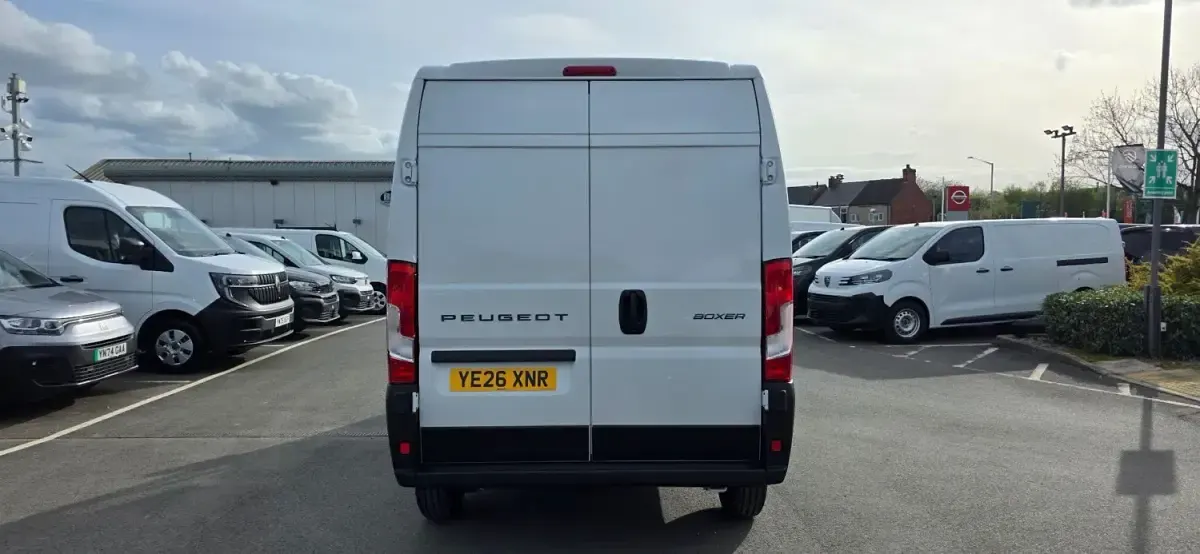 Neu Peugeot Boxer S 138 PS (101 kW) 2026 Weiß Van