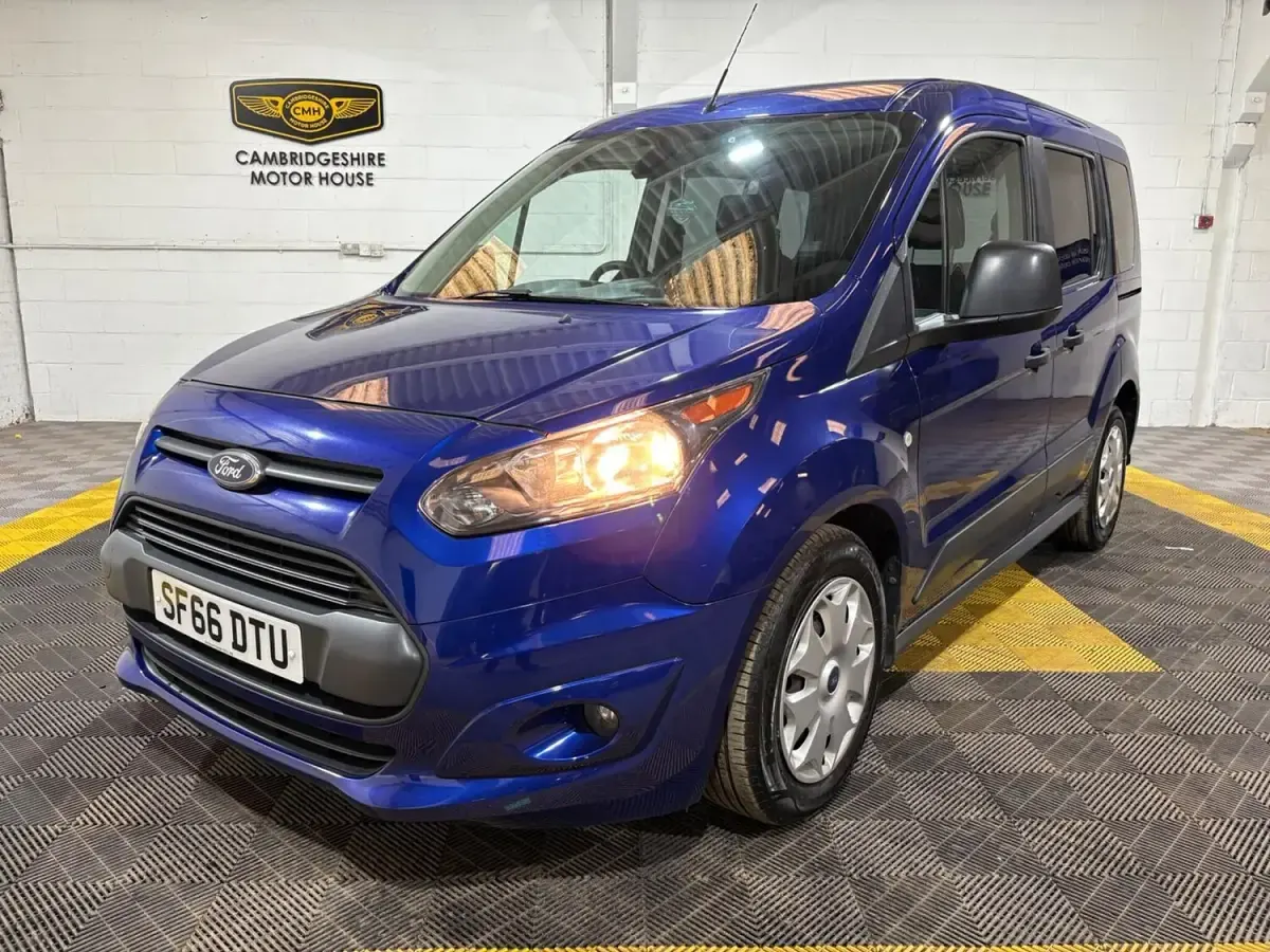 Used Ford Tourneo Connect Zetec 2016 Blue MPV