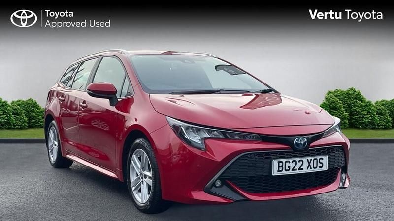 Used Toyota Corolla Sport 122 HP (89 kW) 2022 Red Estate